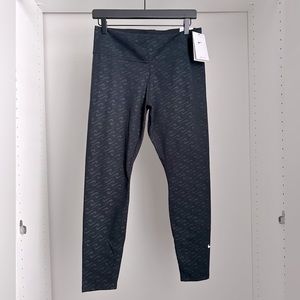 NIKE ONE mid rise 7/8 legging with swoosh detail BNWT size L